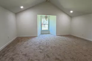 469 W Fulton St, Van Alstyne, TX 75495 - Photo 4