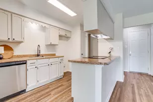 1108 Briar Ct, Benbrook, TX 76126 - Photo 10