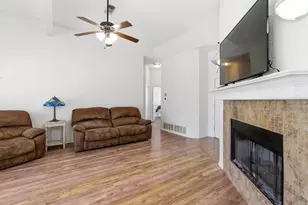 705 Oak Park Dr, Azle, TX 76020 - Photo 10