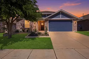 313 Stableford St, Celina, TX 75009 - Photo 2