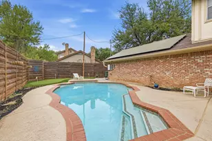 508 Country Green Ln, Arlington, TX 76011 - Photo 32