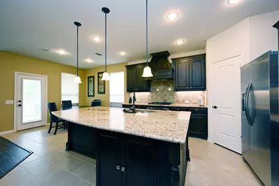 2713 Gulf Shore Drive, Lewisville, TX 75067 - Photo 6