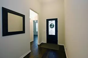 2713 Gulf Shore Dr, Lewisville, TX 75067 - Photo 2