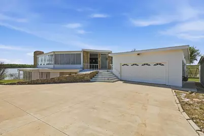 732 Blue Fathom Drive, Runaway Bay, TX 76426 - Photo 2