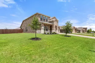 15111 Athena Dr, Dallas, TX 75253 - Photo 2
