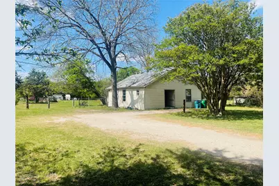 202 5 Points Road, Waxahachie, TX 75165 - Photo 1