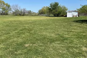 394 Emerald Glenn Ln, Pilot Point, TX 76258 - Photo 22