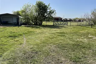 394 Emerald Glenn Ln, Pilot Point, TX 76258 - Photo 30
