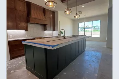 2016 Pinetree Post, Weatherford, TX 76087 - Photo 2