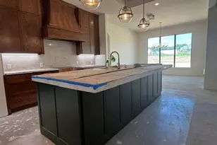 2016 Pinetree Post, Weatherford, TX 76087 - Photo 2