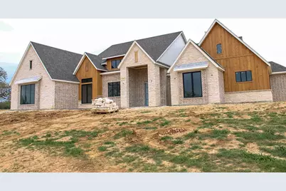 2016 Pinetree Post, Weatherford, TX 76087 - Photo 2