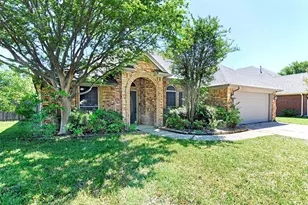 516 Chestnut Ln, Saginaw, TX 76179 - Photo 2