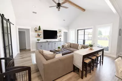 224 Fox Run Lane, Robinson, TX 76706 - Photo 6