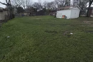 215 Missouri Ave, Dallas, TX 75224 - Photo 2