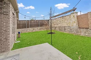 1912 Hollow Creek Trail, Lewisville, TX 75010 - Photo 32