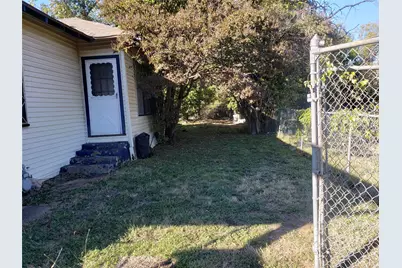 1475 E Morphy Street, Fort Worth, TX 76104 - Photo 4