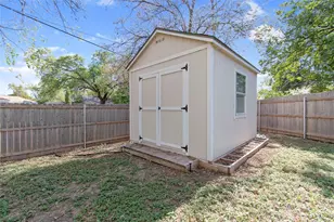 3909 Locke Ave, Fort Worth, TX 76107 - Photo 34