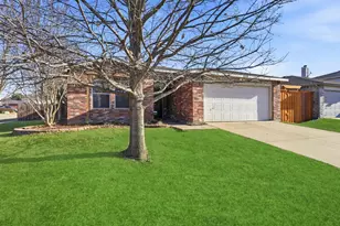 4608 Cedar Crest Dr, McKinney, TX 75070 - Photo 1