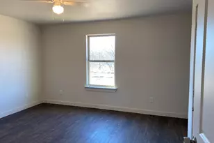 124 Bridlewood Ln, Bridgeport, TX 76426 - Photo 10