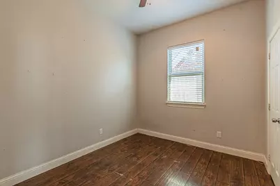 4927 Mexicana Road, Dallas, TX 75212 - Photo 16