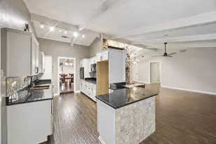 1701 Timbers Dr, Irving, TX 75061 - Photo 14