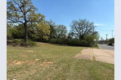 1918 S Mirick Avenue, Denison, TX 75020 - Photo 2