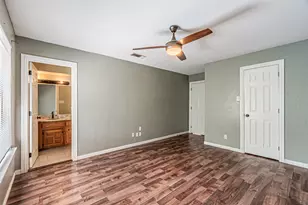 8808 Sylvan Ct, Fort Worth, TX 76120 - Photo 28