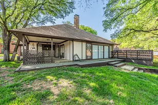 8808 Sylvan Ct, Fort Worth, TX 76120 - Photo 36