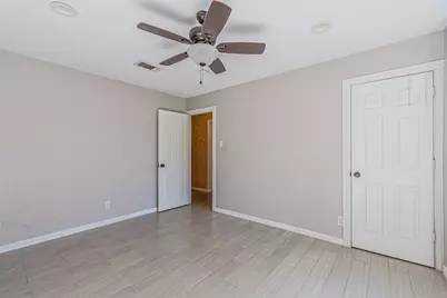 8808 Sylvan Court, Fort Worth, TX 76120 - Photo 26