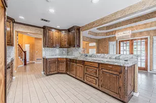 8808 Sylvan Ct, Fort Worth, TX 76120 - Photo 22
