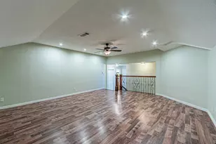 8808 Sylvan Ct, Fort Worth, TX 76120 - Photo 26