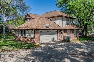 8808 Sylvan Ct, Fort Worth, TX 76120 - Photo 2
