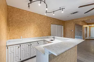 8808 Sylvan Ct, Fort Worth, TX 76120 - Photo 16