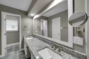 4203 Pleasant Hill Dr, Arlington, TX 76016 - Photo 10