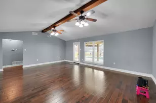 4203 Pleasant Hill Dr, Arlington, TX 76016 - Photo 8