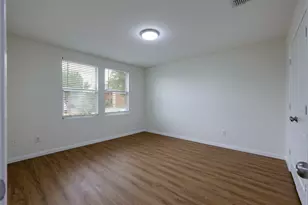 8422 Seven Hills Rd, Arlington, TX 76002 - Photo 4