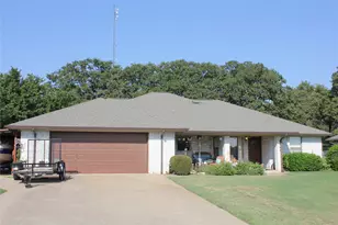 102 Wasco Cove, Lake Kiowa, TX 76240 - Photo 1