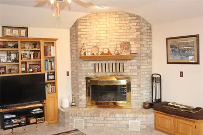 102 Wasco Cove, Lake Kiowa, TX 76240 - Photo 6