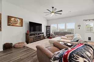 223 Sunshine Ln, Lavon, TX 75166 - Photo 2