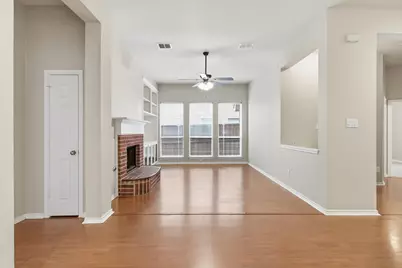 1846 Crosshaven Drive, Lewisville, TX 75077 - Photo 6