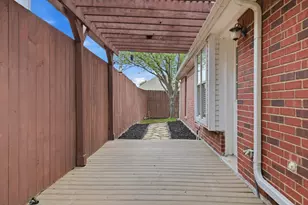 1846 Crosshaven Dr, Lewisville, TX 75077 - Photo 28