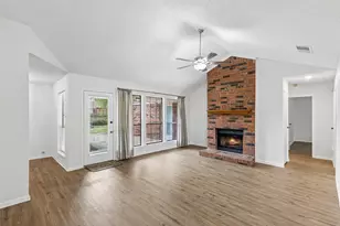 215 Aspenway Dr, Coppell, TX 75019 - Photo 4