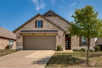 807 Woodcrest Drive, Ennis, TX 75119 - Photo 2