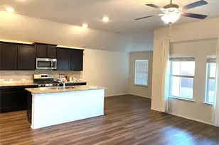 448 Saguaro Dr, Fort Worth, TX 76052 - Photo 2