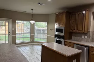 11501 Pheasant Creek Dr, Fort Worth, TX 76244 - Photo 8