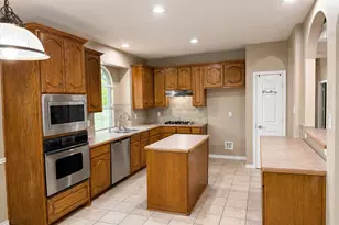 11501 Pheasant Creek Dr, Fort Worth, TX 76244 - Photo 2