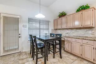 8402 Hartford Dr, Rowlett, TX 75089 - Photo 6