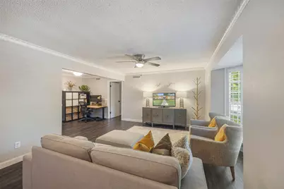 6007 Sandhurst Lane #D, Dallas, TX 75206 - Photo 2