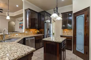 208 Ellis Creek Dr, Weatherford, TX 76085 - Photo 18