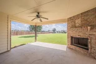 105 Briar Mdws Cir, Azle, TX 76020 - Photo 38
